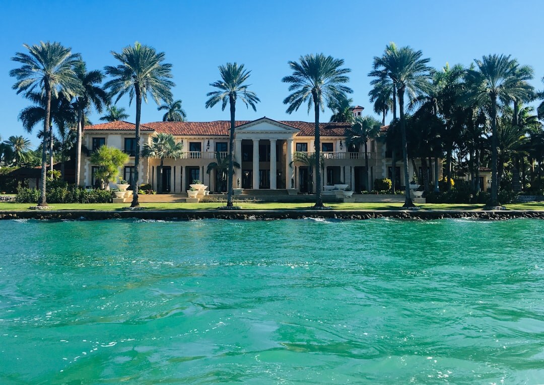 luxury celebrity mansion exterior