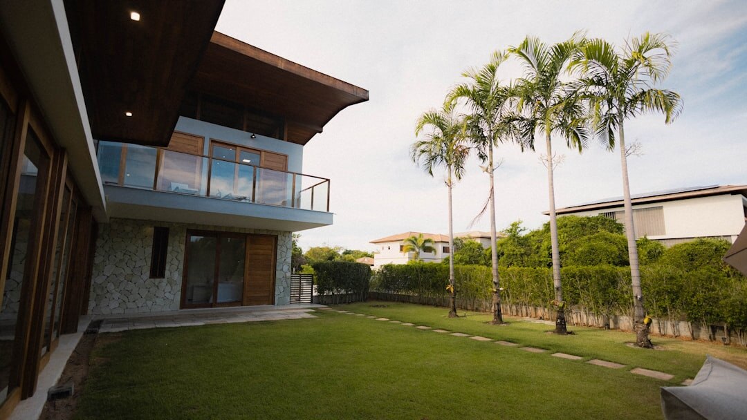 luxury home garden